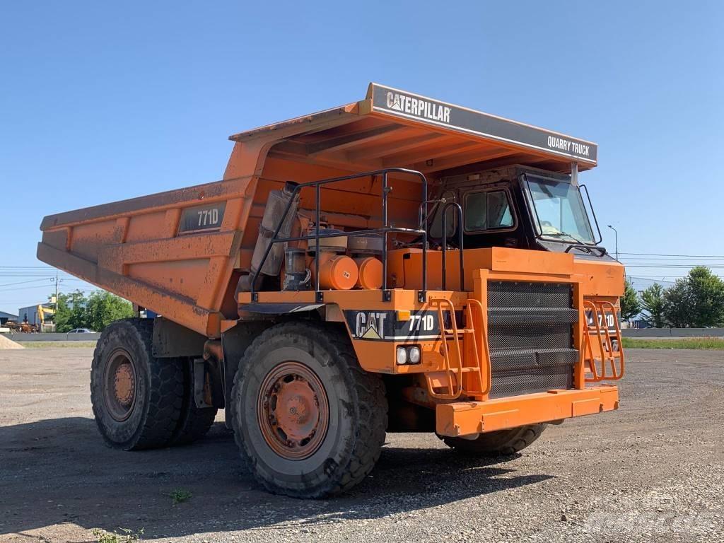 CAT 771 D Yol disi kaya kamyonu