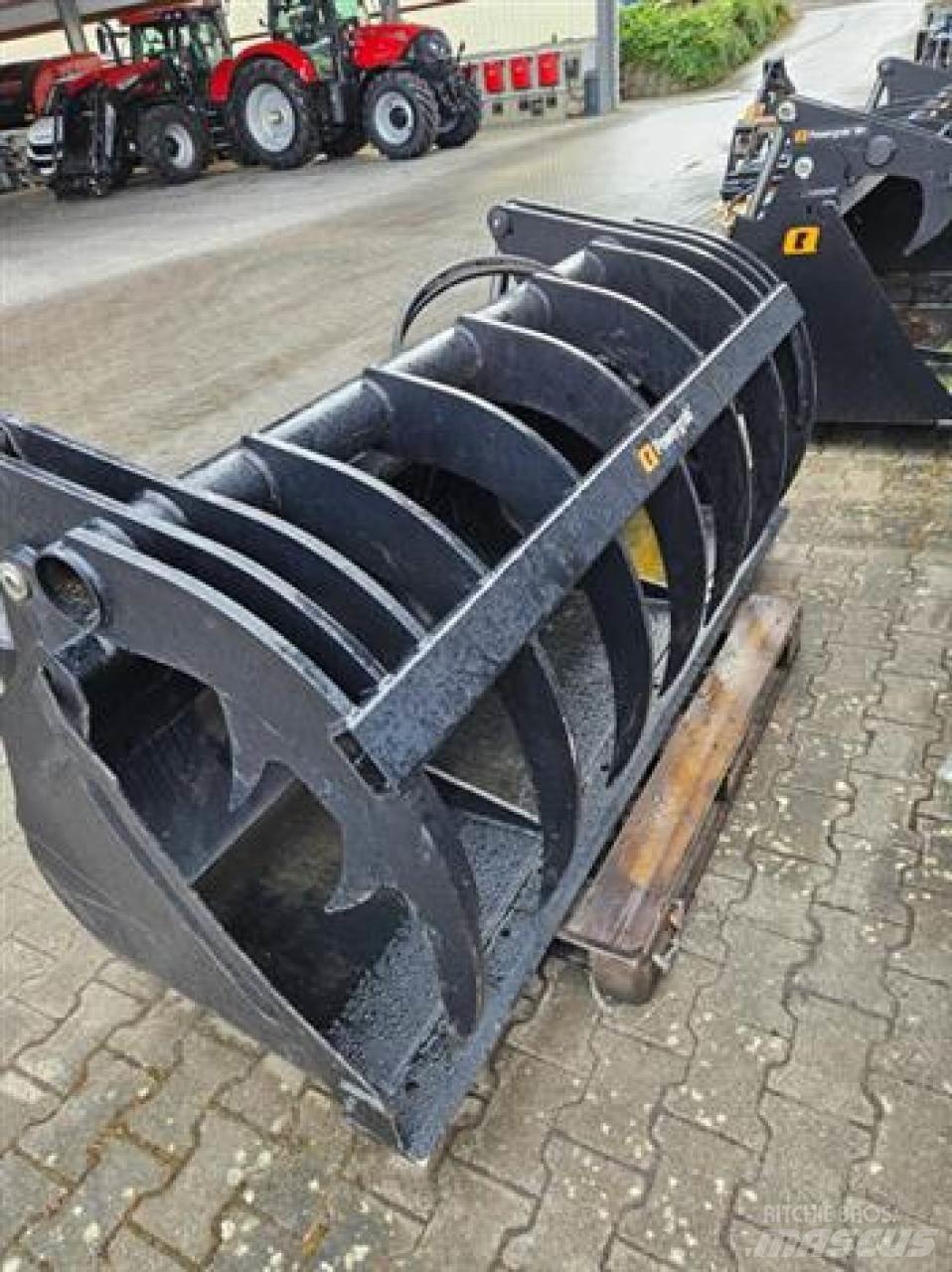 Ålö Powergrab 210 Traktörler