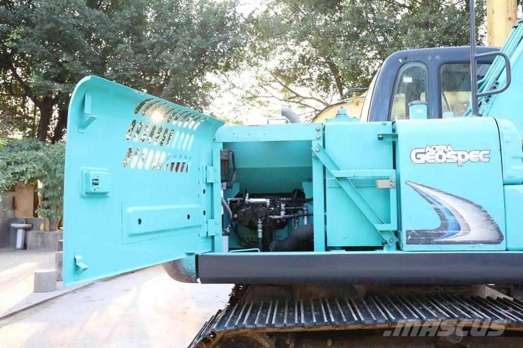 Kobelco SK 130 Paletli ekskavatörler