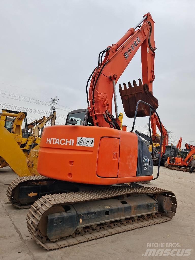 Hitachi ZX 135 US Paletli ekskavatörler