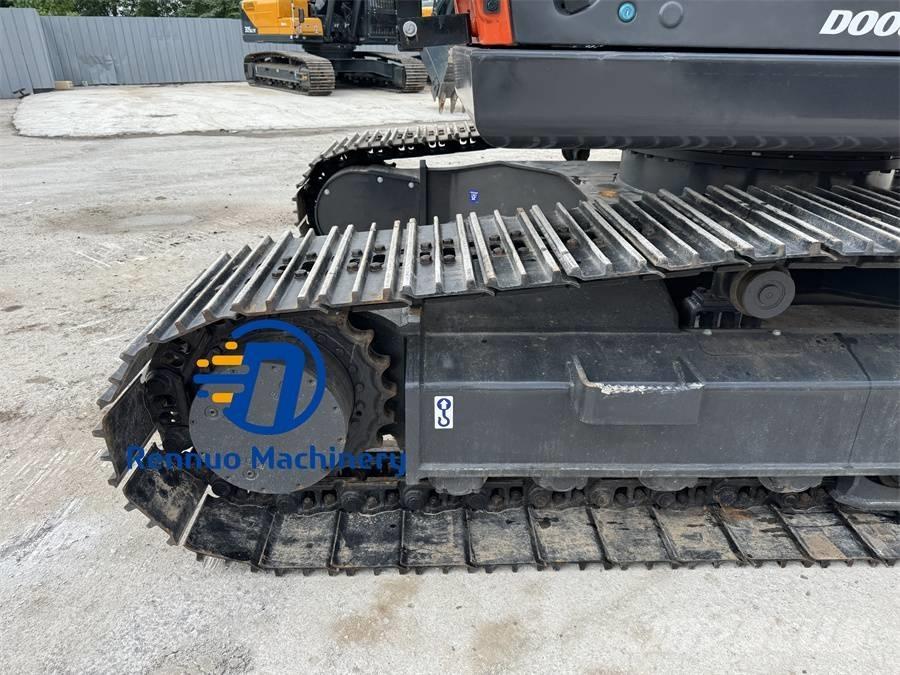 Doosan DX 225 LC-9C Paletli ekskavatörler