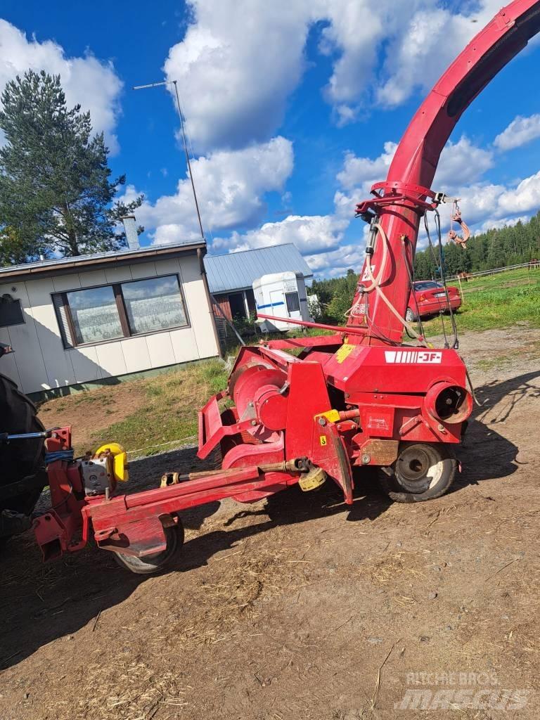 JF 850 Silaj makinasi