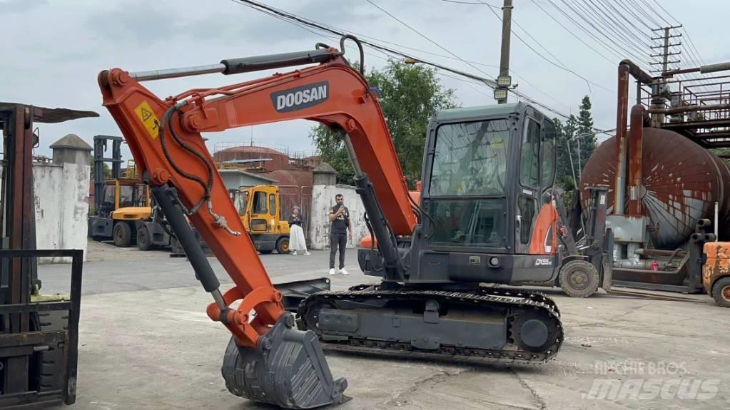 Doosan DX 55 Mini ekskavatörler, 7 tona dek