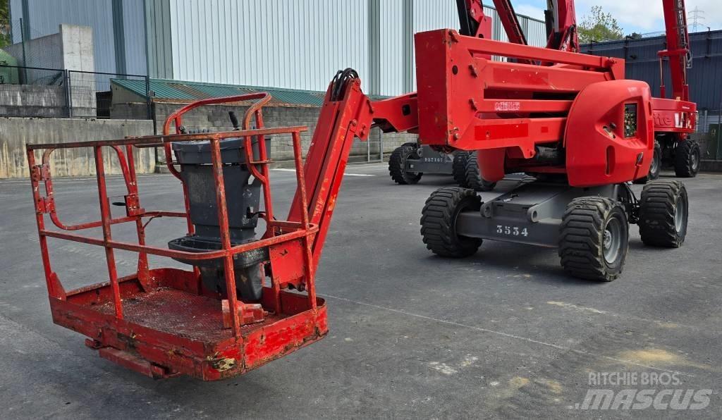 JLG 450 AJ II Körüklü personel platformları