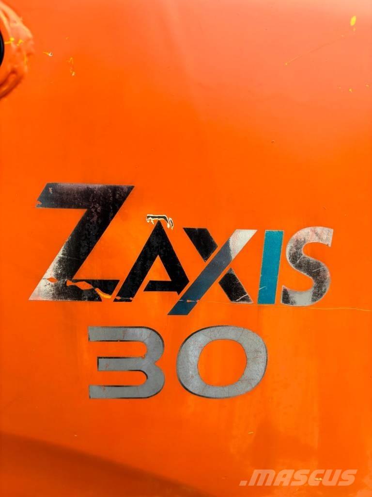 Hitachi ZX 30 Mini ekskavatörler, 7 tona dek