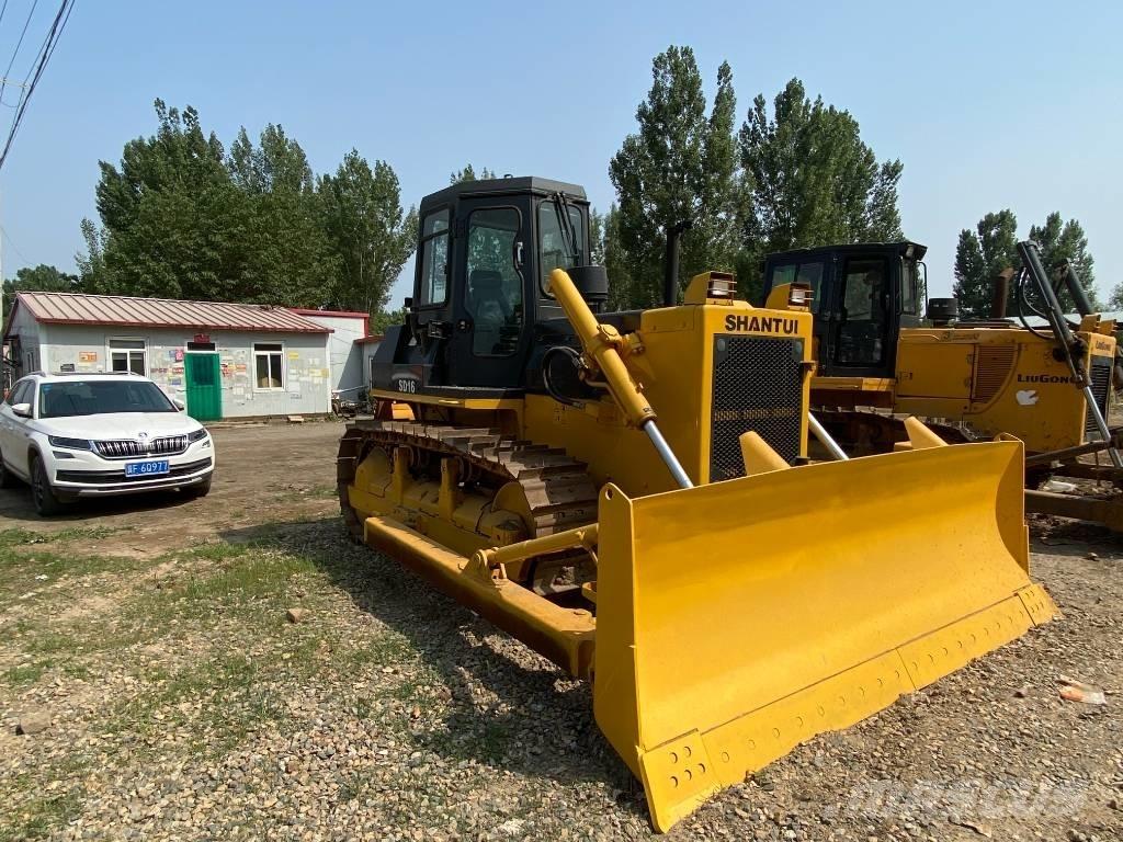 Shantui SD 16 Paletli dozerler