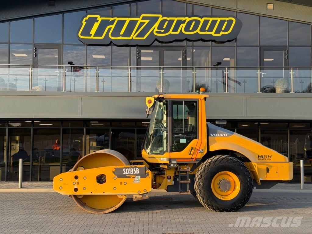 Volvo SD 135 B Tek tamburlu silindirler