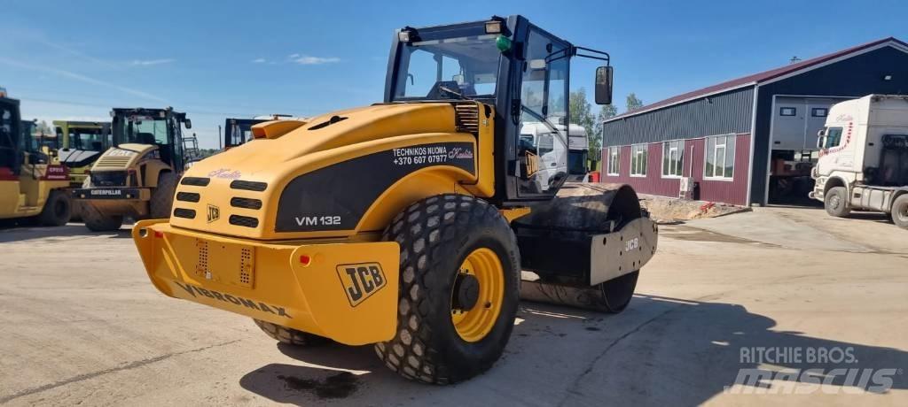 JCB VM 132 Zemin sıkıştırma makineleri