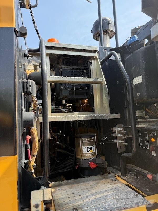 CAT M314F Lastik tekerli ekskavatörler