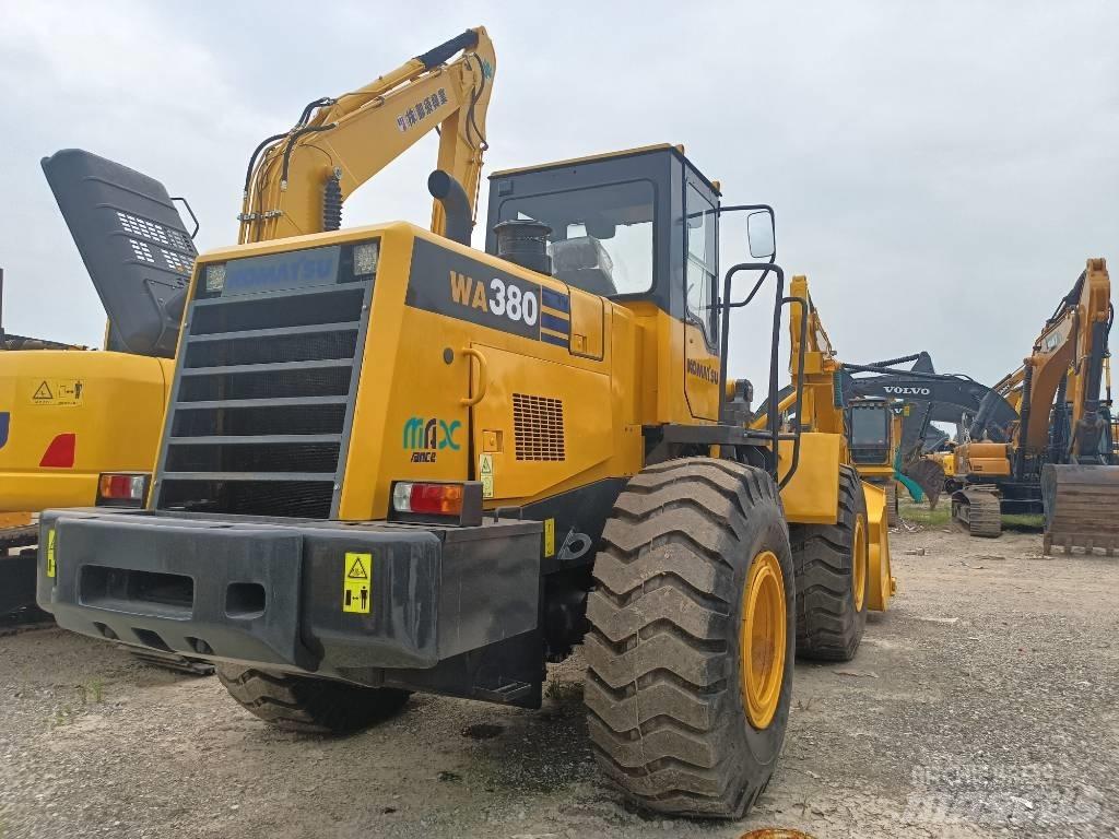 Komatsu WA 380 Tekerlekli yükleyiciler