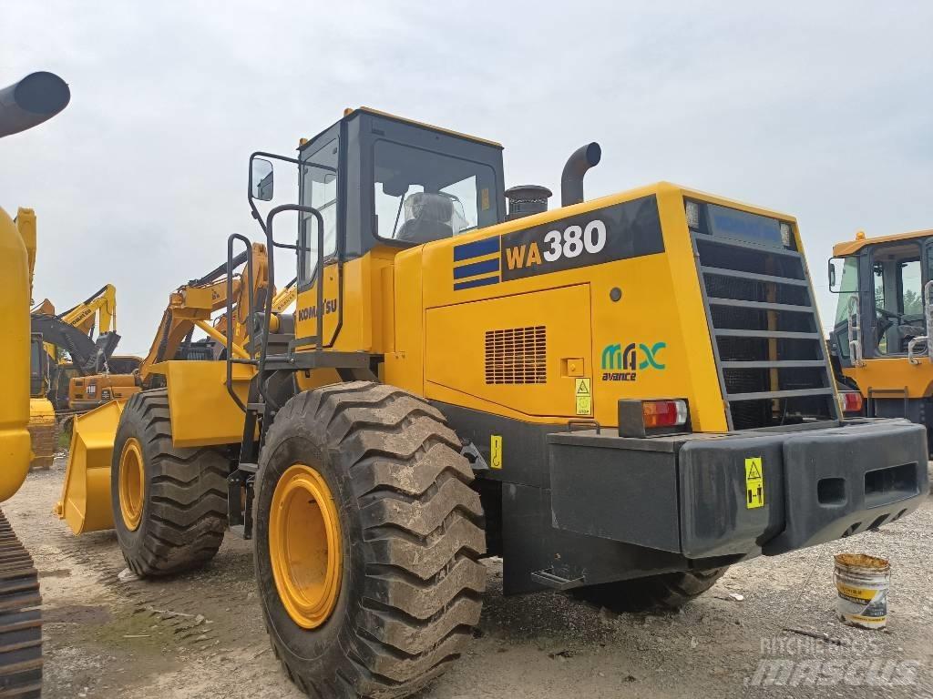 Komatsu WA 380 Tekerlekli yükleyiciler