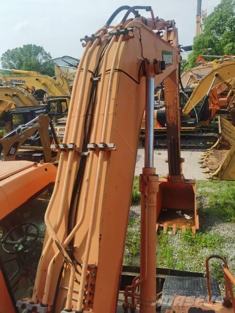 Doosan DH 210 W-7 Lastik tekerli ekskavatörler