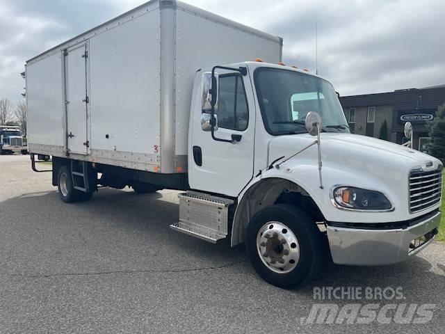 Freightliner M2106 Kapali kasa kamyonlar