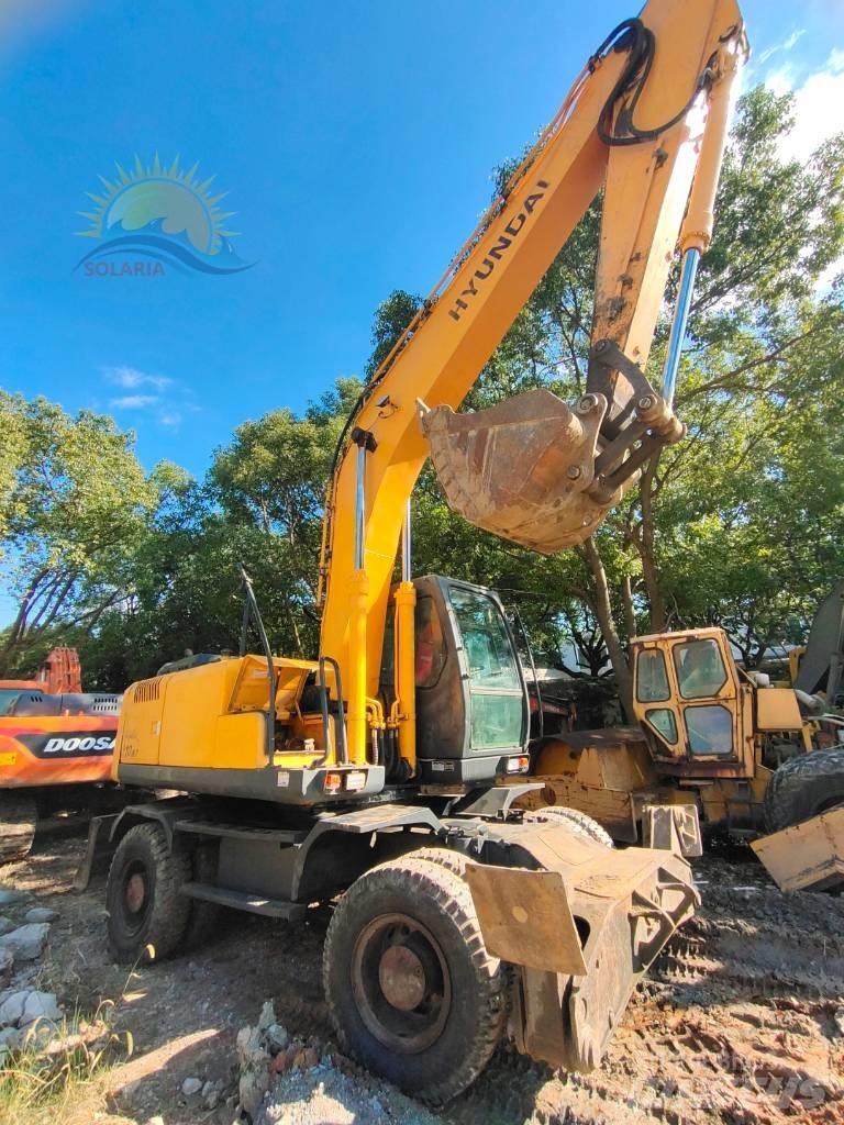 Hyundai R210W-7 Lastik tekerli ekskavatörler