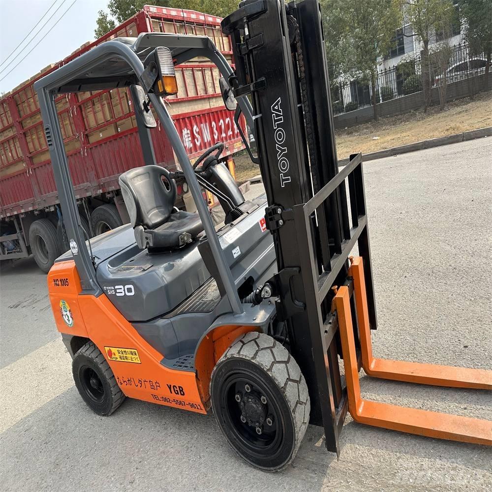 Toyota 8 FDK 30 Dizel forkliftler