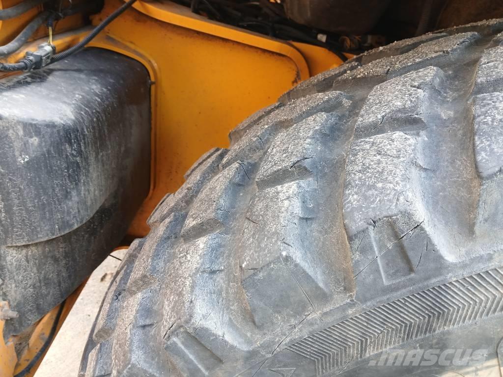 JCB 4cxProAEC Kazıcı yükleyiciler - beko loder