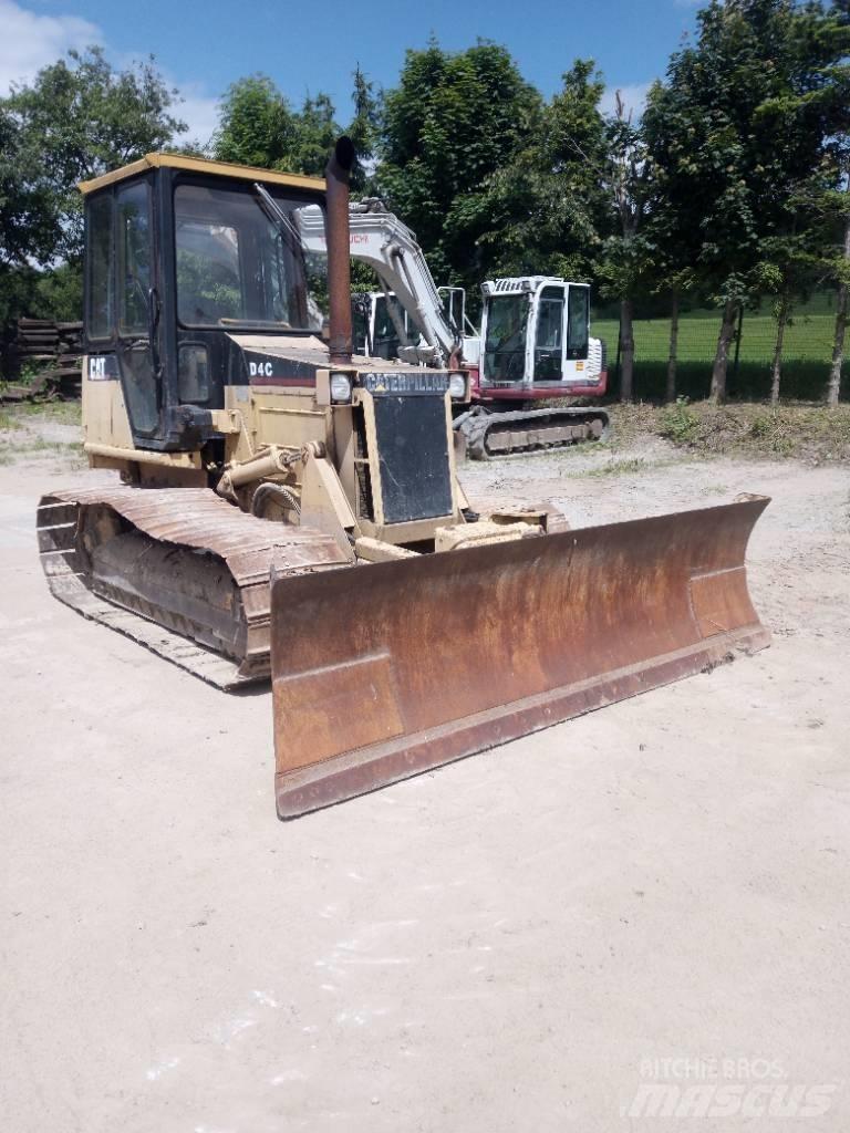 CAT D 4 C Paletli dozerler