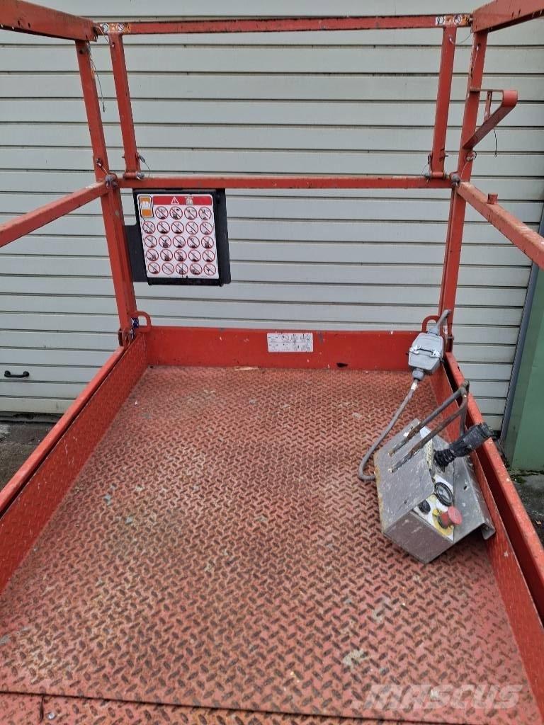 SkyJack SJ III 4632 Makasli platformlar