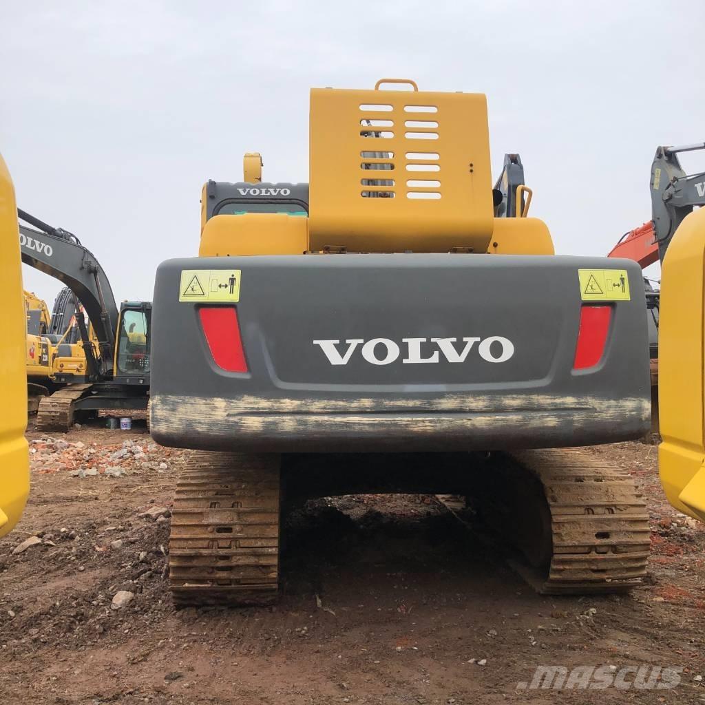 Volvo EC210B Paletli ekskavatörler