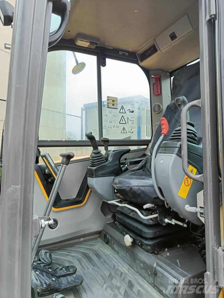 Volvo ECR 88 D Lastik tekerli ekskavatörler