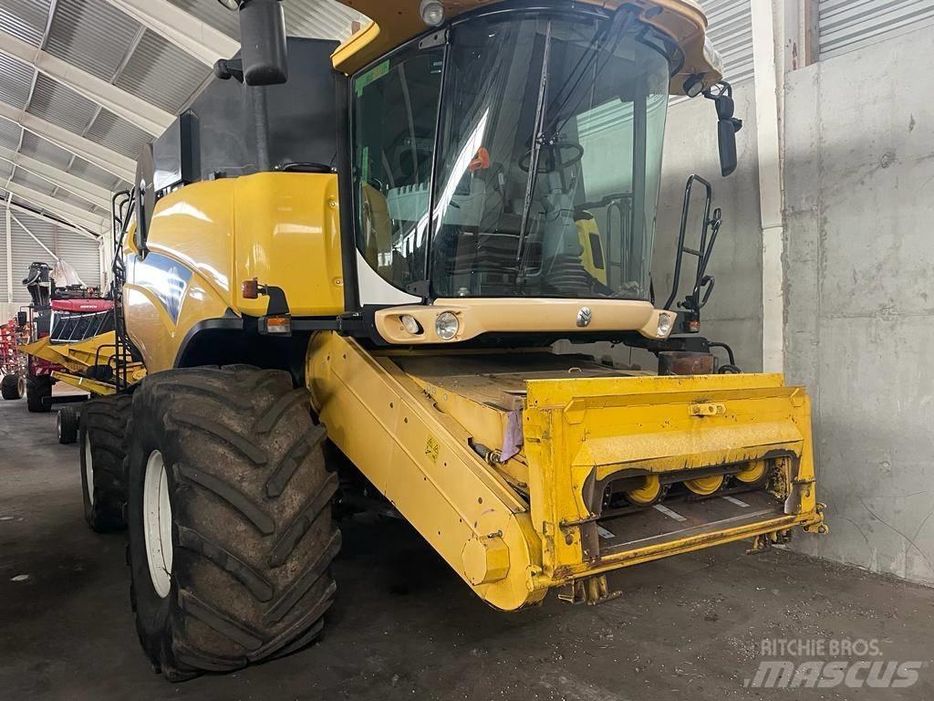 New Holland CX 820 Biçerdöverler