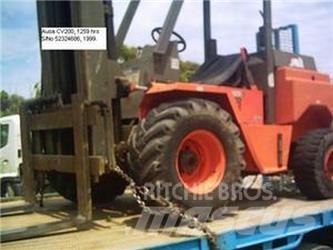 Ausa CV200 Arazi tipi forklift