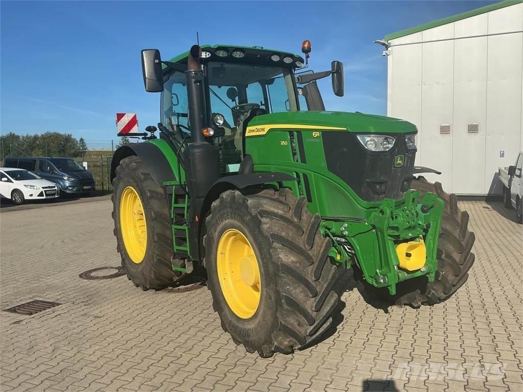 John Deere 6R 250 Traktörler