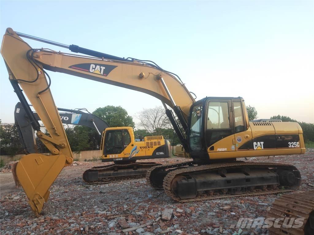 CAT 325C Paletli ekskavatörler
