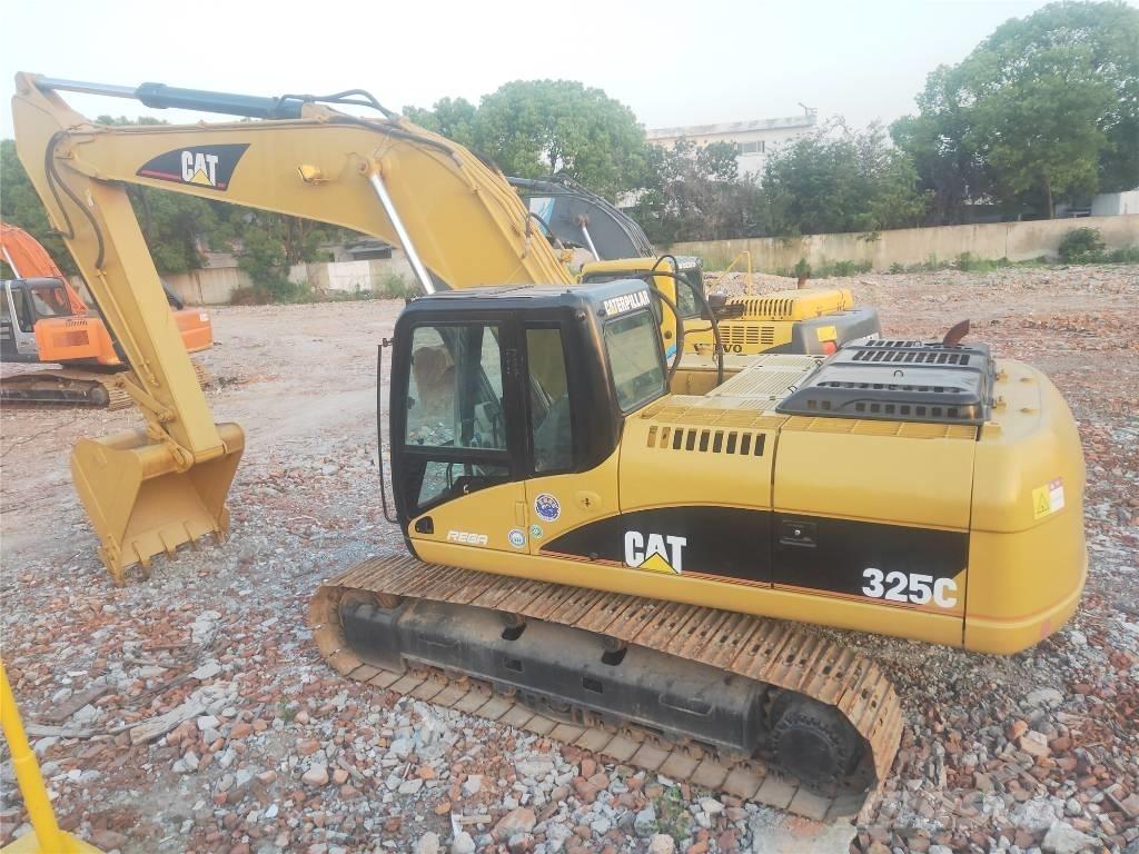 CAT 325C Paletli ekskavatörler