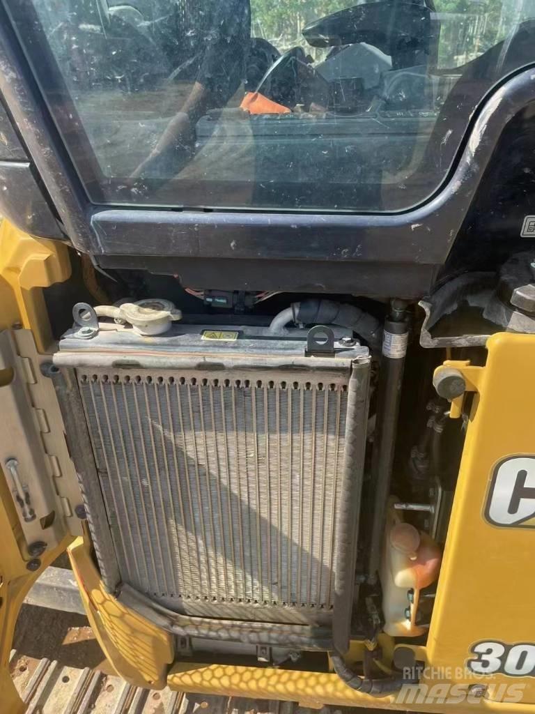 CAT 302 Mini ekskavatörler, 7 tona dek