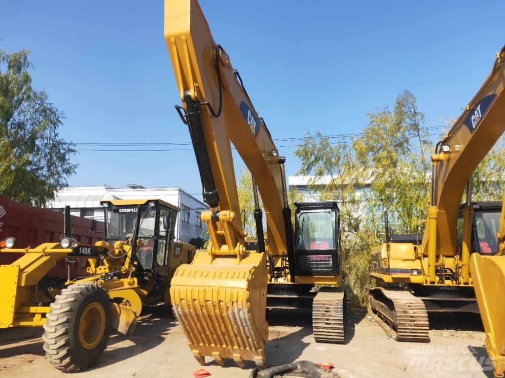 CAT 330 D Paletli ekskavatörler