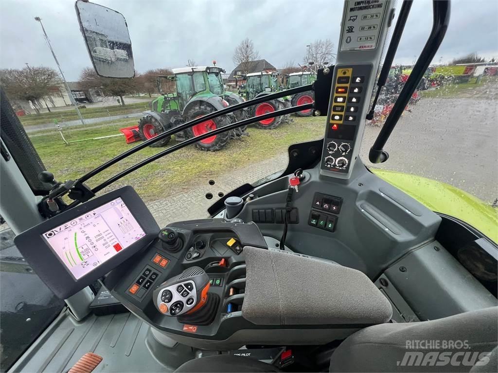 CLAAS Axion 930 Traktörler