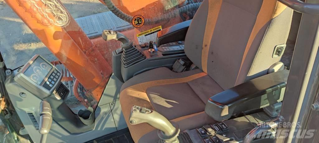 Doosan 225 LC Paletli ekskavatörler