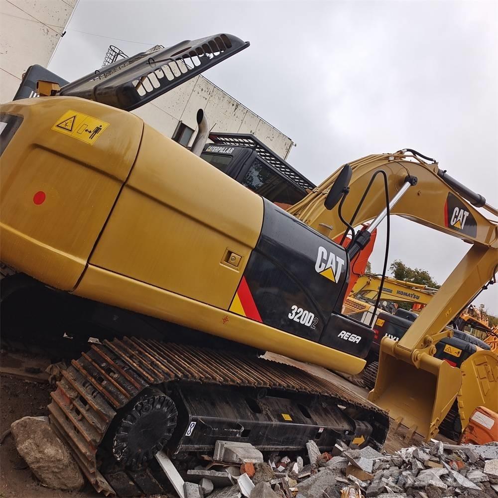 CAT 320 D Paletli ekskavatörler