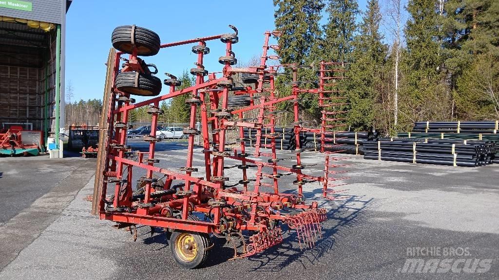 Väderstad NZ    7,4m Tirmiklar