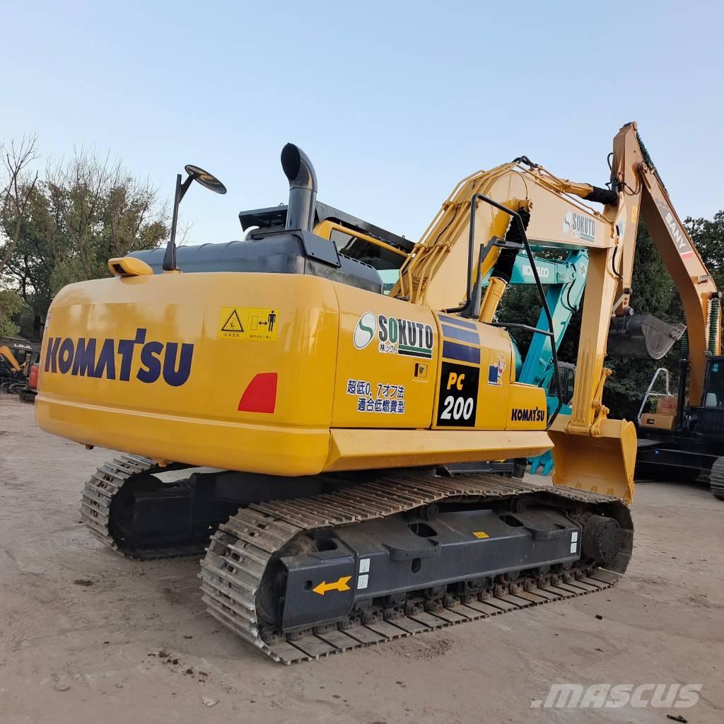 Komatsu PC 200-8 Paletli ekskavatörler