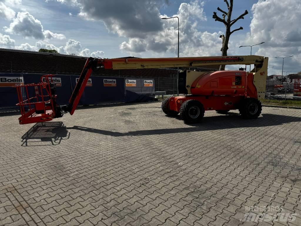 JLG 800AJ Körüklü personel platformları