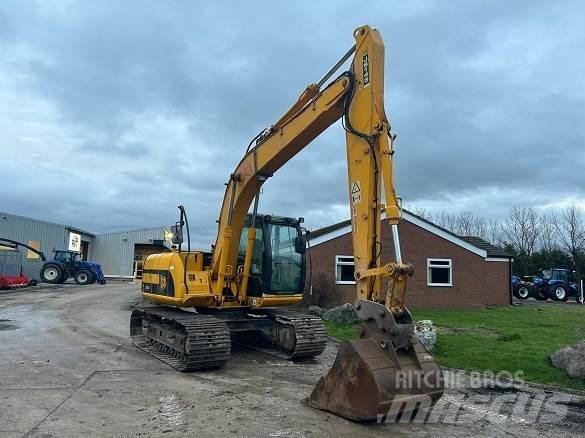 JCB JS 145 Paletli ekskavatörler