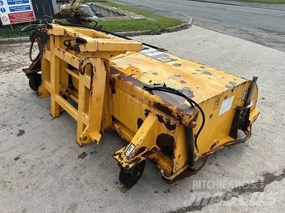 JCB SWEEPER SC240 Diger