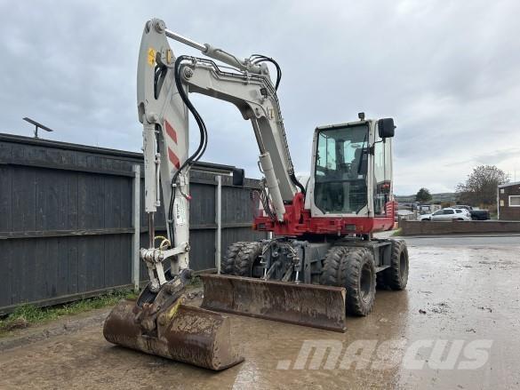 Takeuchi TB295W Paletli ekskavatörler