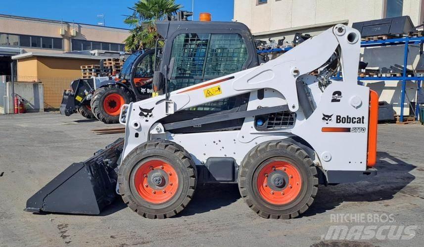 Bobcat S770HF Skid steer loderler