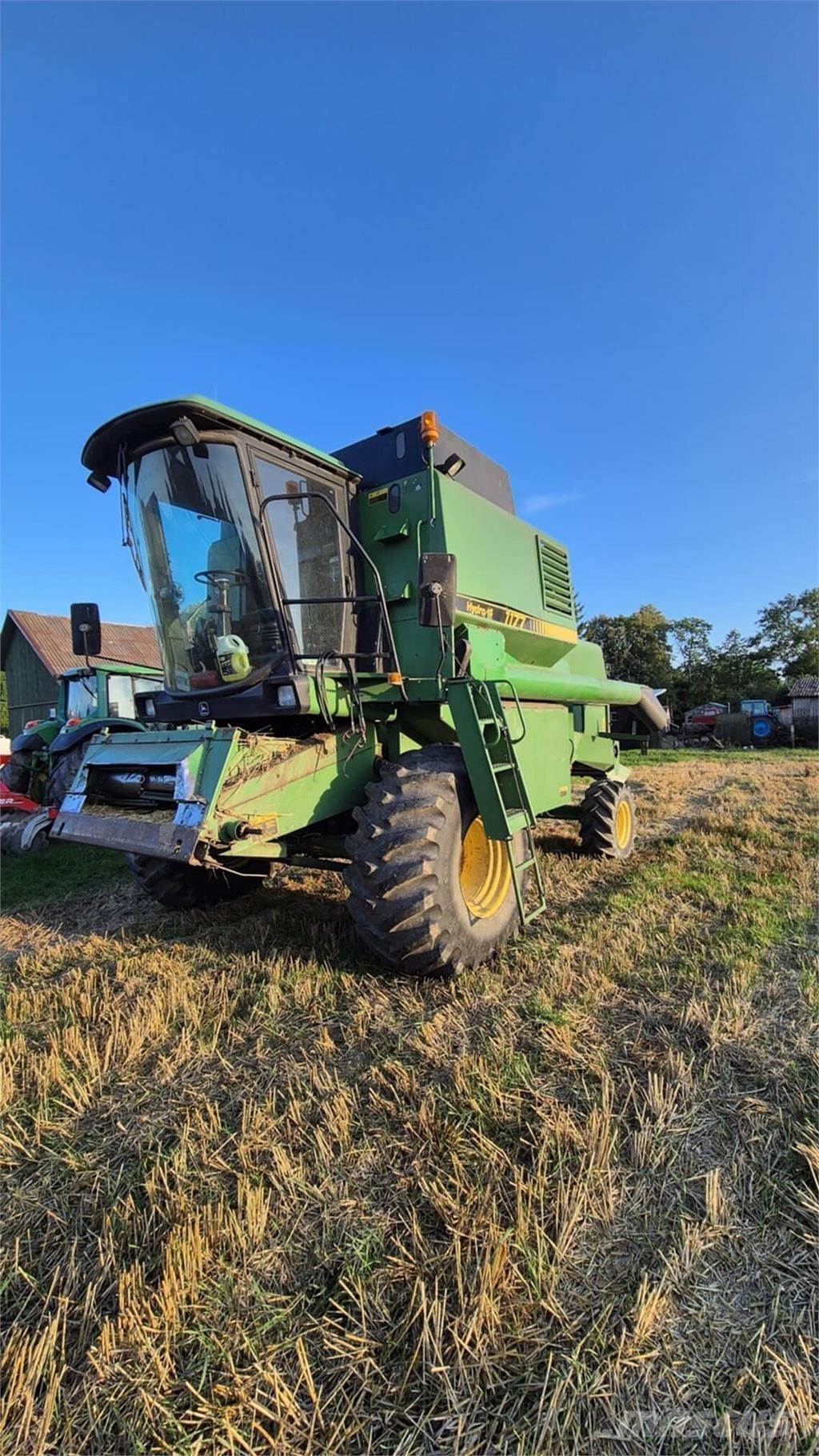 John Deere 1177 Biçerdöverler