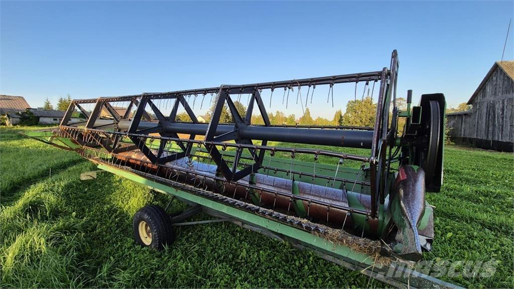 John Deere 1177 Biçerdöverler