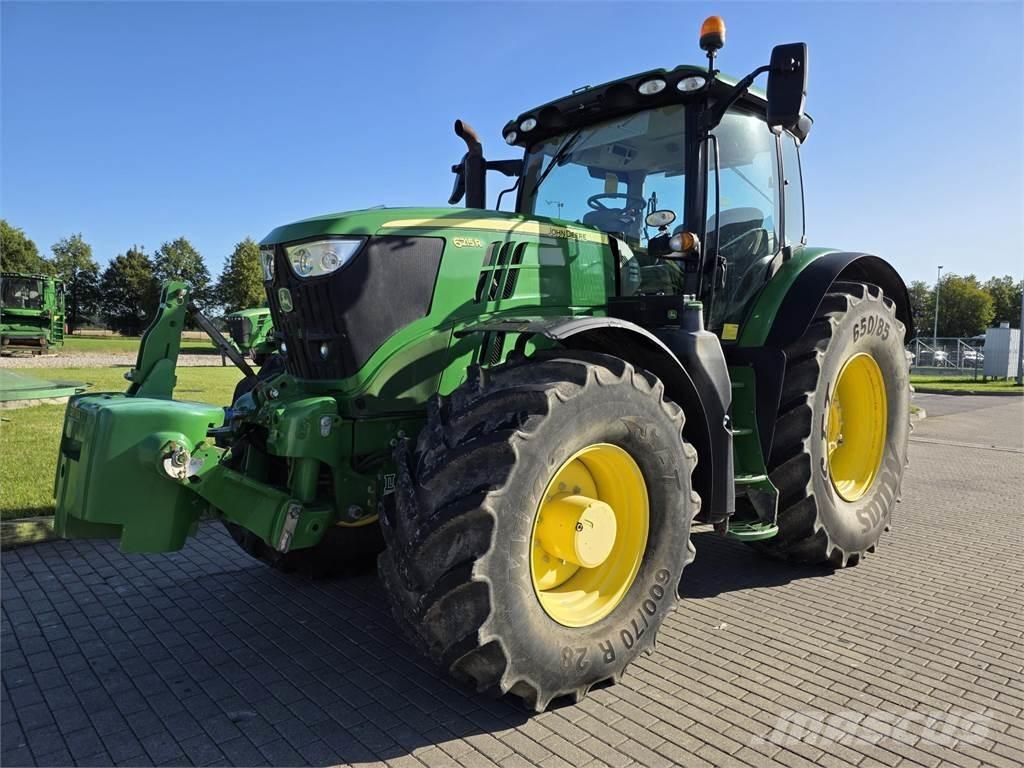 John Deere 6215R Traktörler