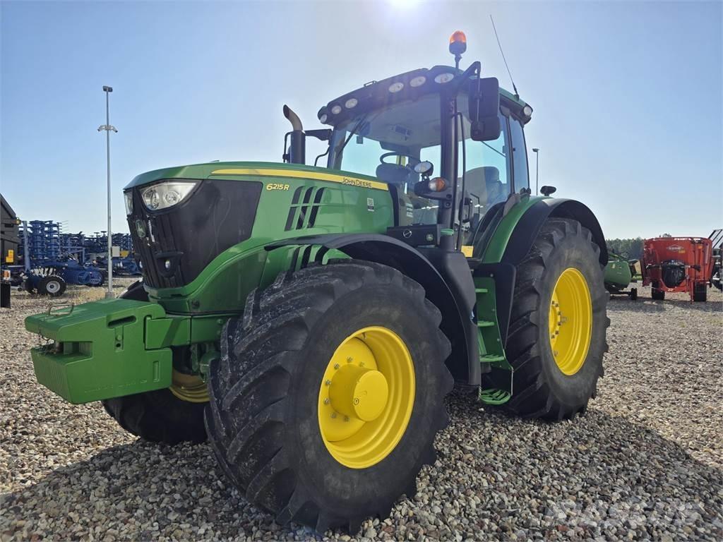 John Deere 6215R Traktörler