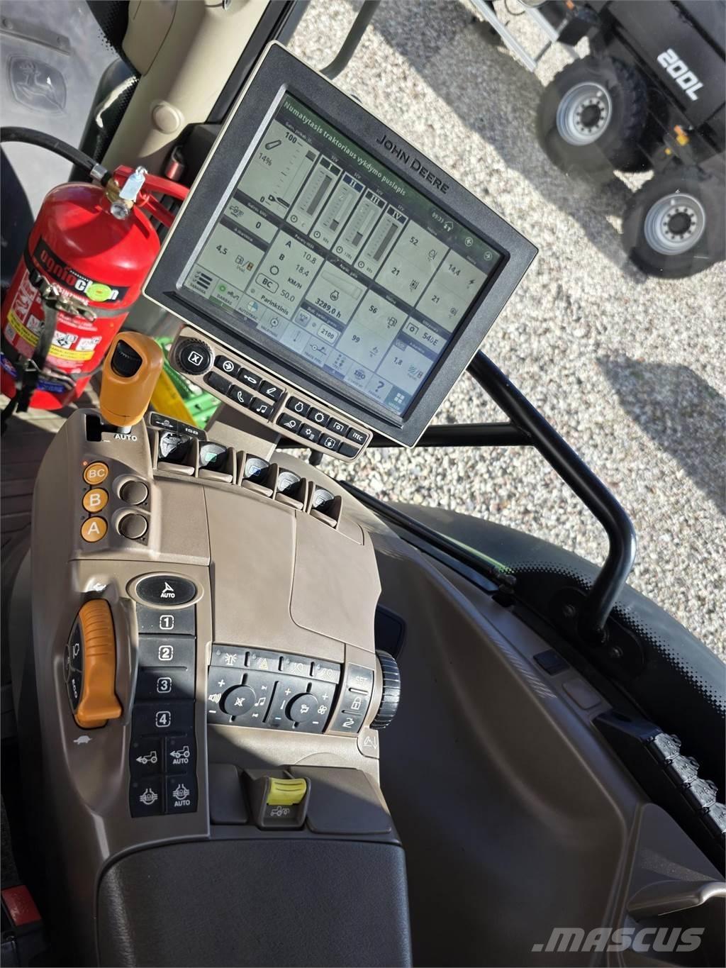 John Deere 6215R Traktörler