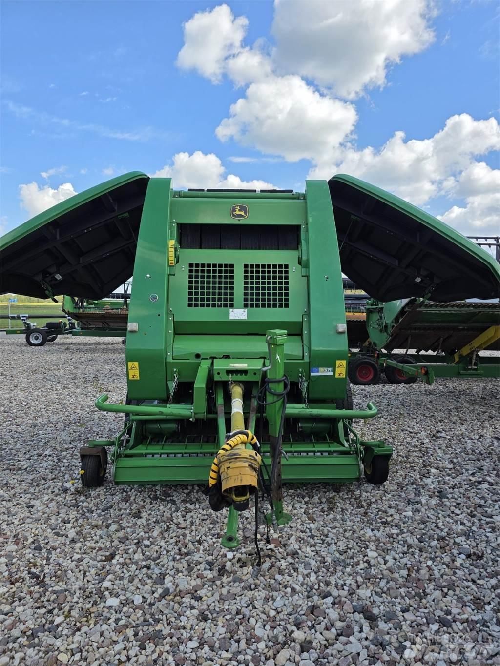 John Deere 854 Rulo balya makinalari