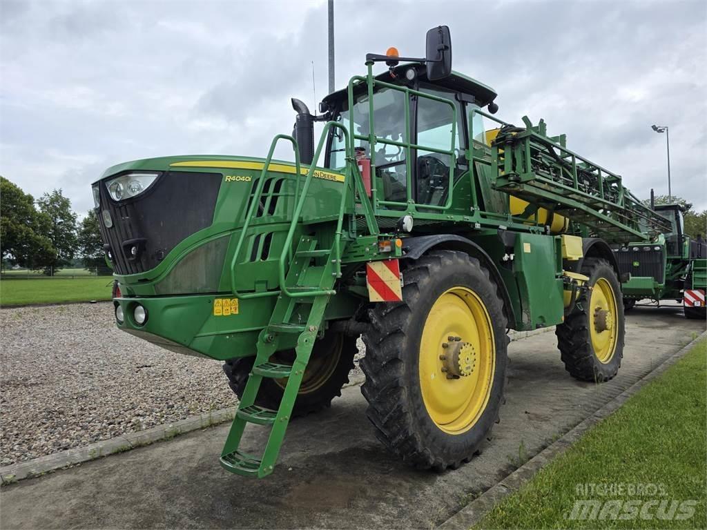 John Deere R4040i Çekilir pülverizatörler