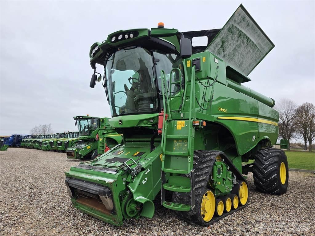 John Deere S690 Biçerdöverler