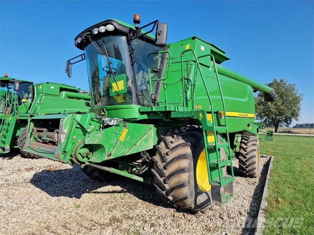 John Deere T670 Biçerdöverler